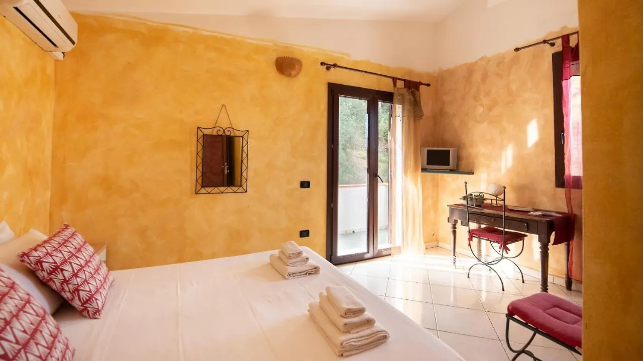 Welcomely - Cafe Del Mar Apartment Gonnesa